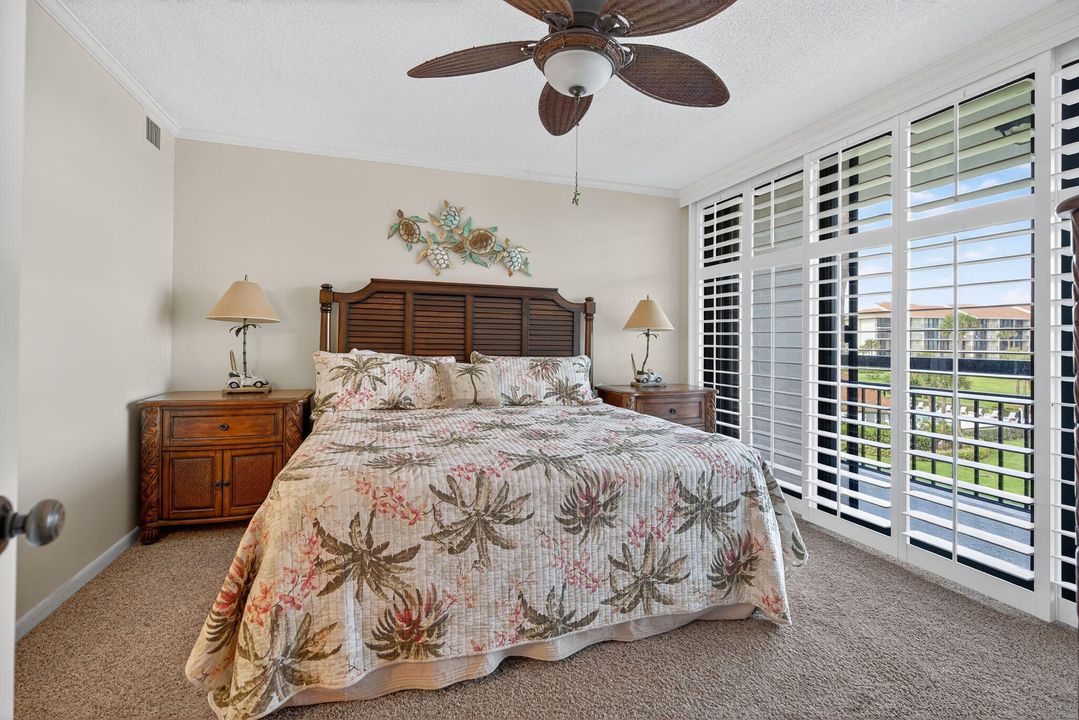 На продажу: $639,900 (2 спален, 2 ванн, 1332 Квадратных фут)