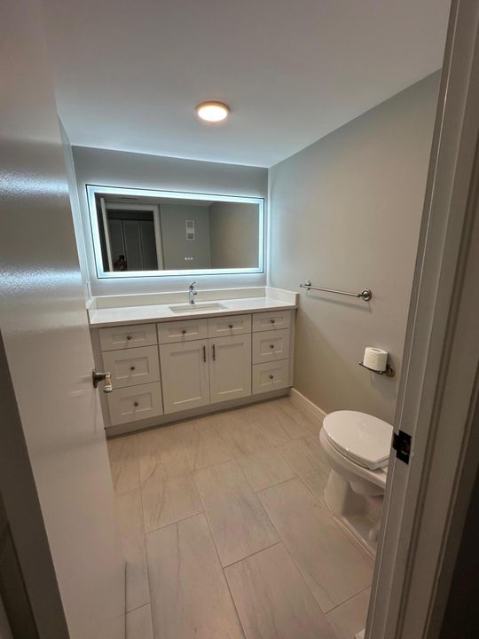 В аренду: $2,750 (2 спален, 2 ванн, 1211 Квадратных фут)