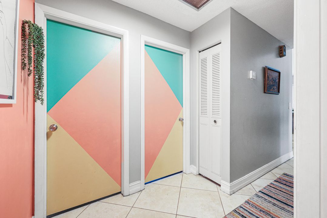 For Sale: $475,000 (3 beds, 2 baths, 1387 Square Feet)