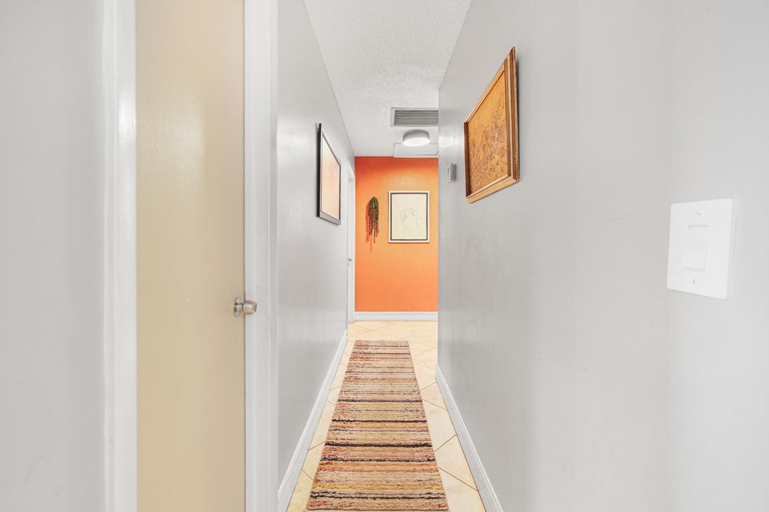 For Sale: $475,000 (3 beds, 2 baths, 1387 Square Feet)