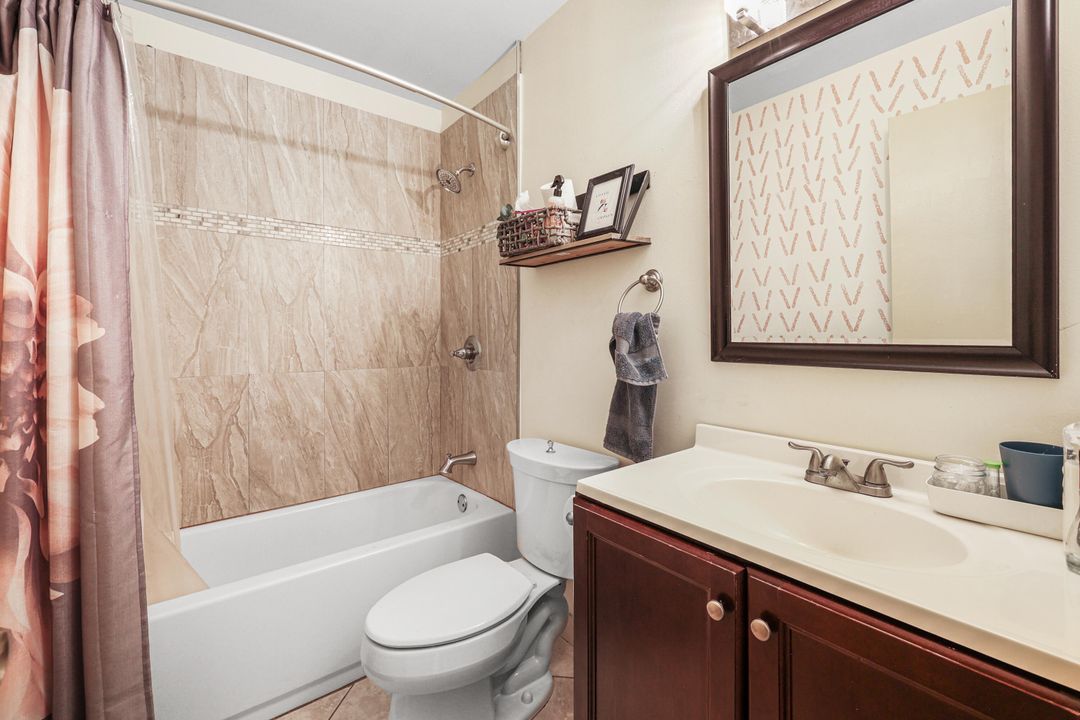 For Sale: $475,000 (3 beds, 2 baths, 1387 Square Feet)