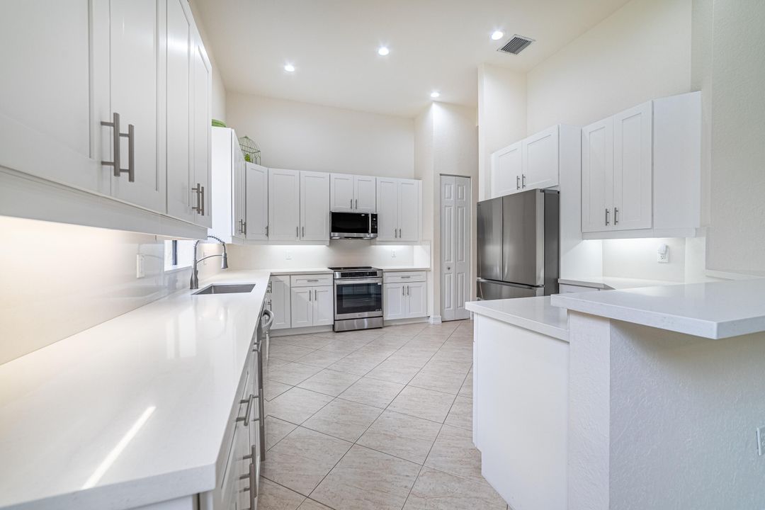 For Sale: $510,000 (3 beds, 2 baths, 2274 Square Feet)