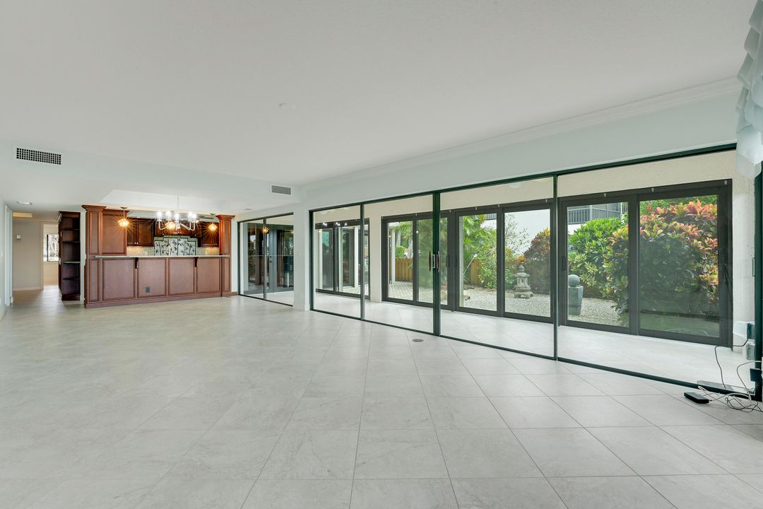 For Sale: $1,275,000 (3 beds, 3 baths, 2197 Square Feet)