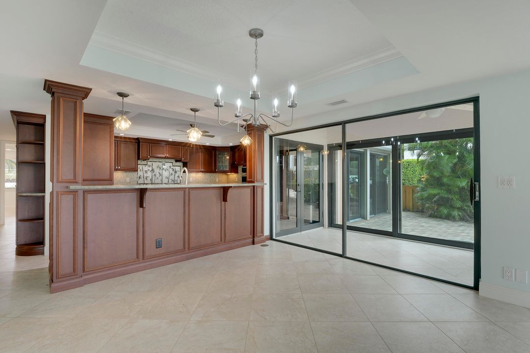 For Sale: $1,275,000 (3 beds, 3 baths, 2197 Square Feet)