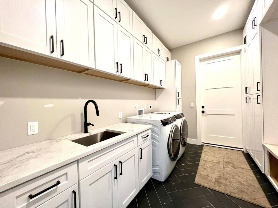 待售: $6,899,999 (4 贝兹, 4 浴室, 8000 平方英尺)