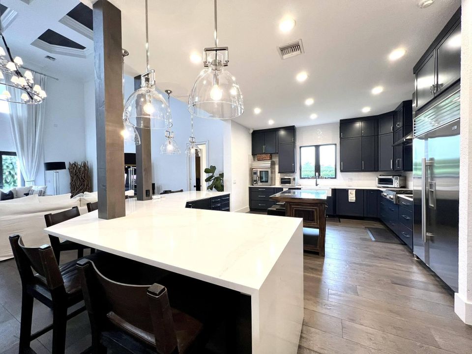 待售: $6,899,999 (4 贝兹, 4 浴室, 8000 平方英尺)