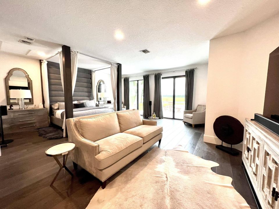 待售: $6,899,999 (4 贝兹, 4 浴室, 8000 平方英尺)