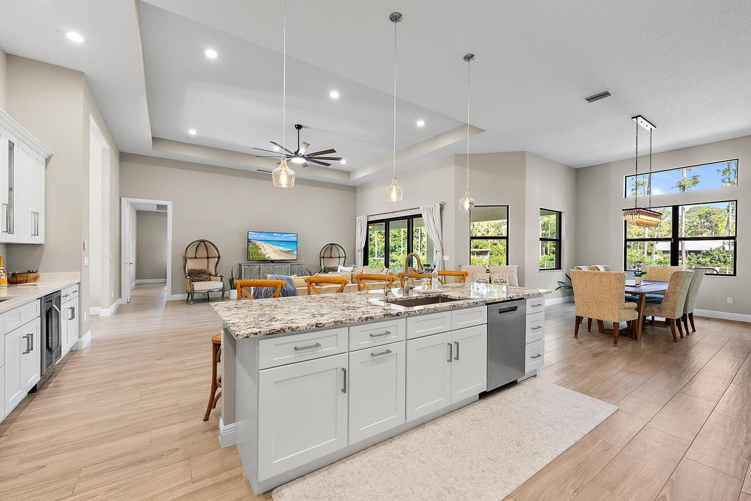 Active With Contract: $1,850,000 (5 beds, 5 baths, 4250 Square Feet)