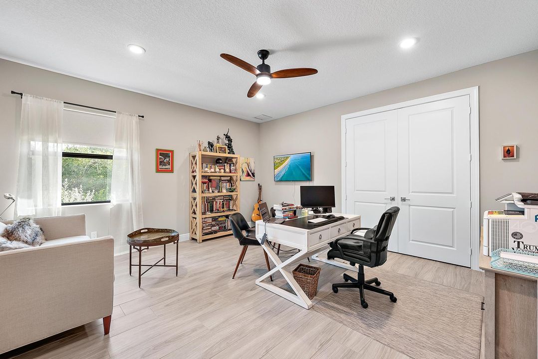 Active With Contract: $1,850,000 (5 beds, 5 baths, 4250 Square Feet)