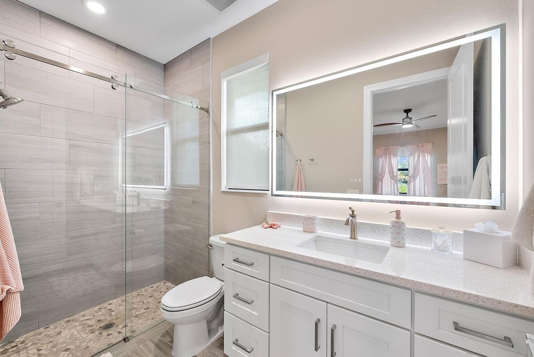 Active With Contract: $1,850,000 (5 beds, 5 baths, 4250 Square Feet)