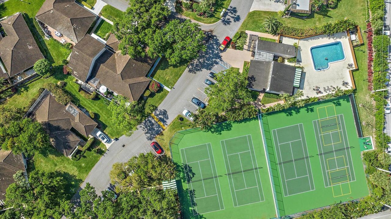 For Sale: $1,275,000 (3 beds, 3 baths, 2197 Square Feet)