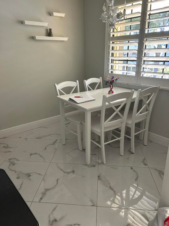 For Rent: $3,500 (2 beds, 2 baths, 1178 Square Feet)