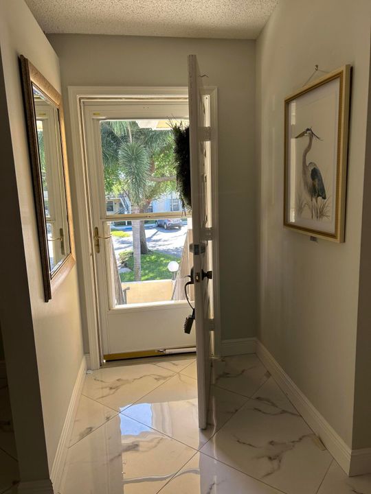 For Rent: $3,500 (2 beds, 2 baths, 1178 Square Feet)