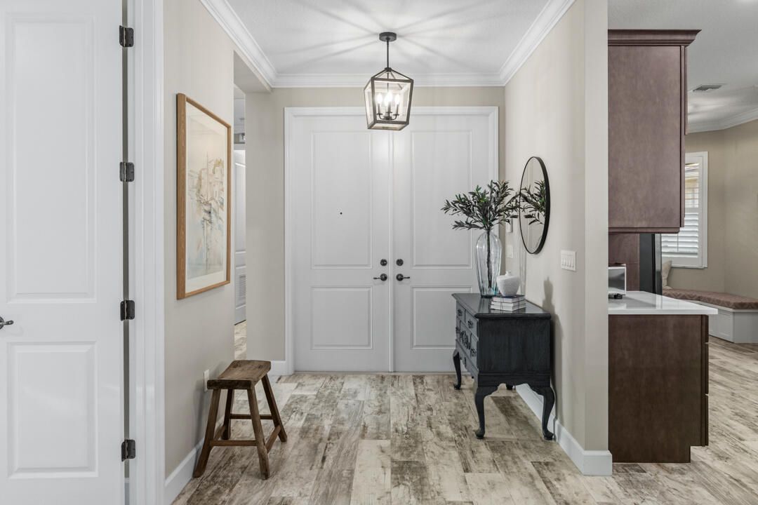 Active With Contract: $495,900 (2 beds, 2 baths, 1842 Square Feet)