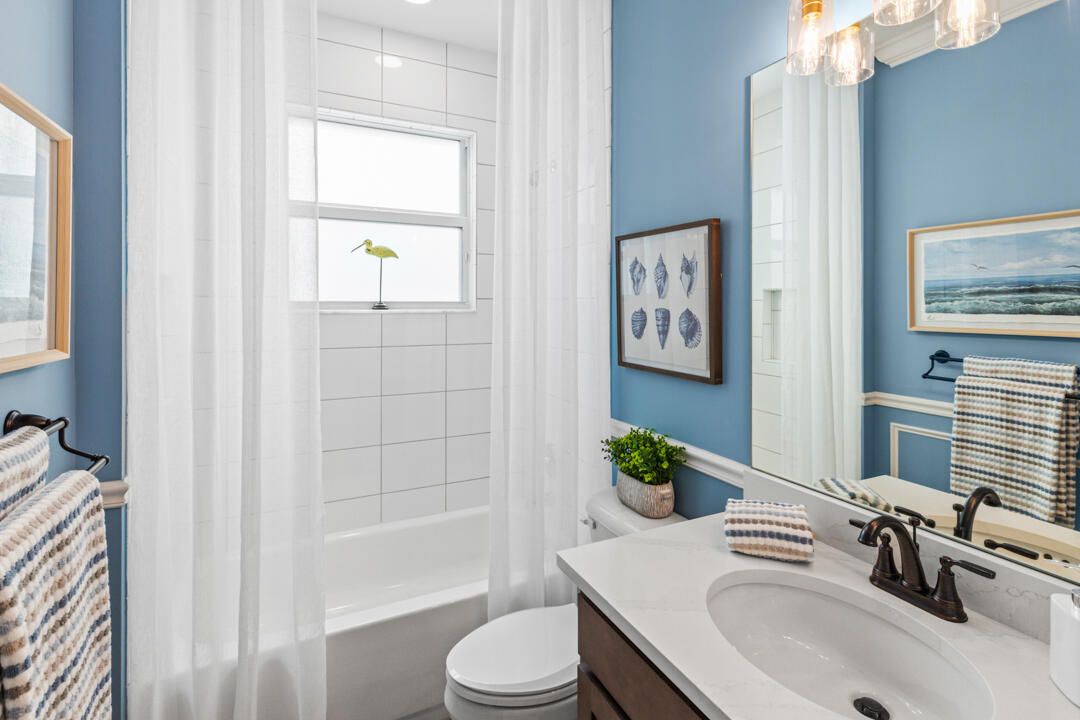 Active With Contract: $495,900 (2 beds, 2 baths, 1842 Square Feet)