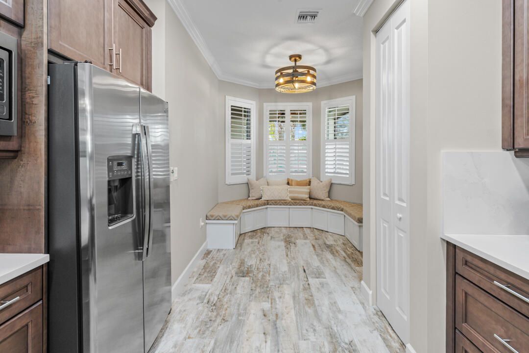 Active With Contract: $495,900 (2 beds, 2 baths, 1842 Square Feet)