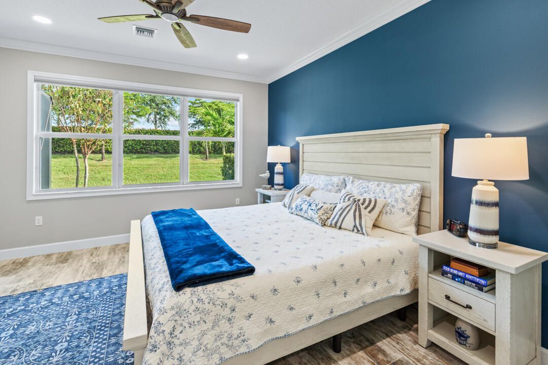 Active With Contract: $495,900 (2 beds, 2 baths, 1842 Square Feet)