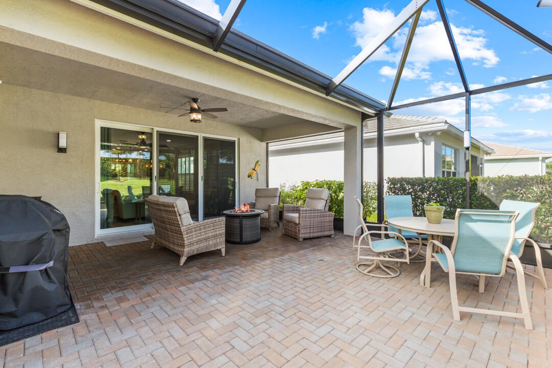 Active With Contract: $495,900 (2 beds, 2 baths, 1842 Square Feet)