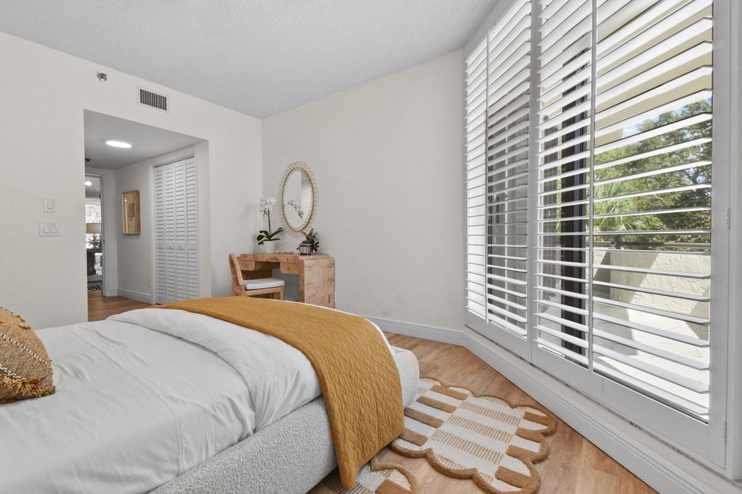 Active With Contract: $7,500 (2 beds, 2 baths, 1763 Square Feet)