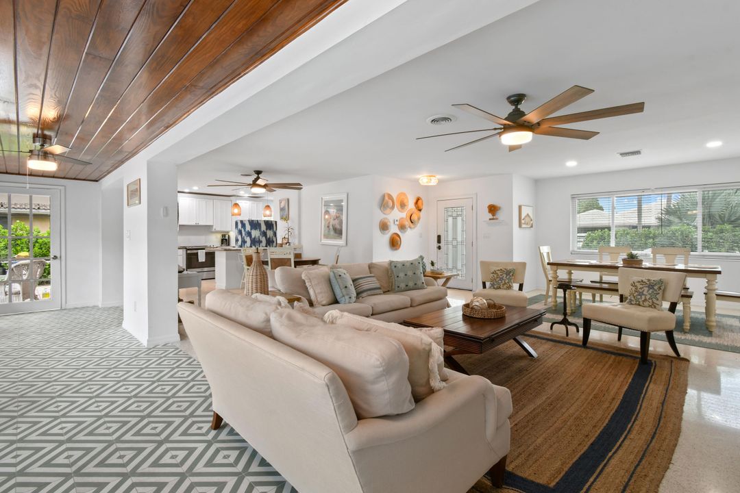 На продажу: $899,000 (4 спален, 3 ванн, 2316 Квадратных фут)