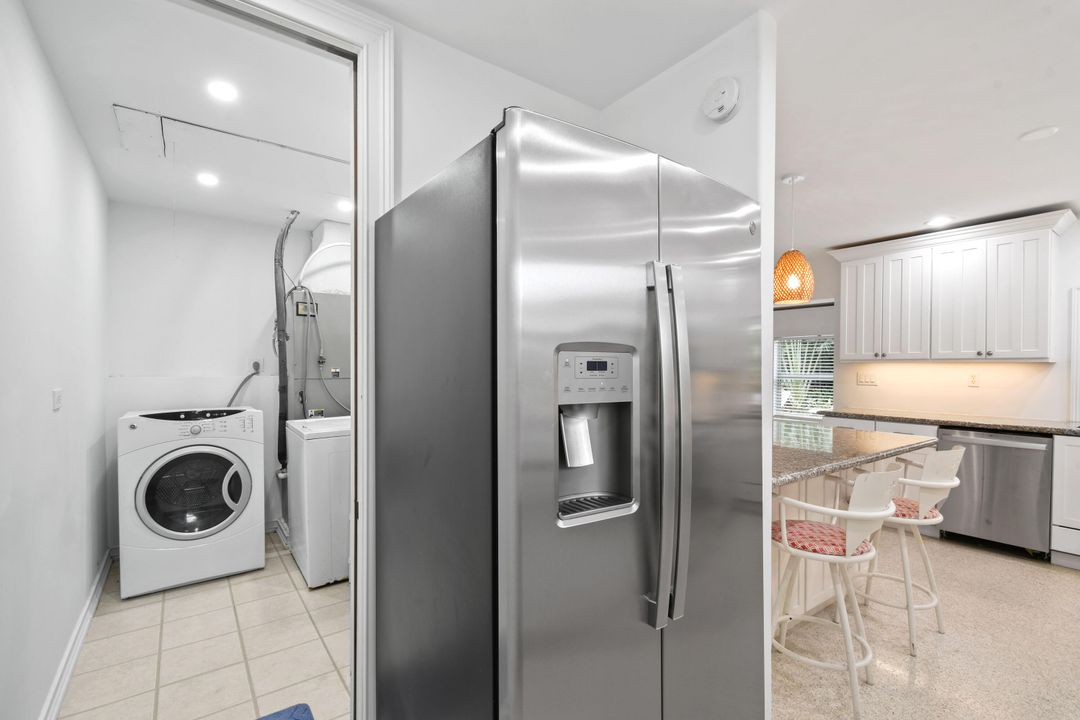 На продажу: $899,000 (4 спален, 3 ванн, 2316 Квадратных фут)