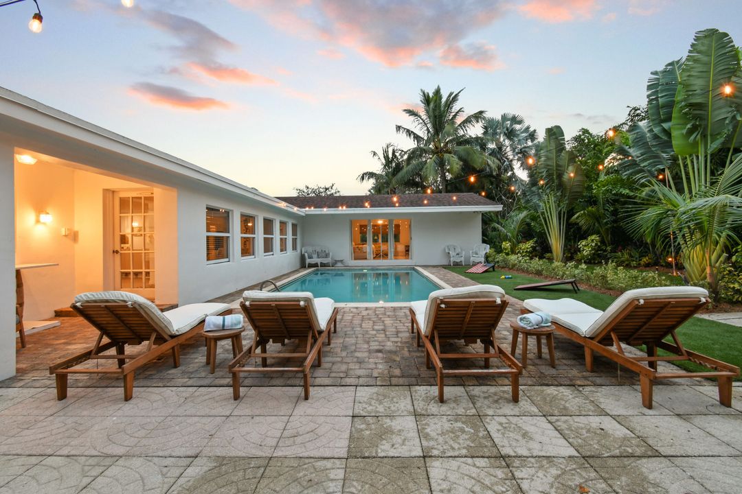 На продажу: $899,000 (4 спален, 3 ванн, 2316 Квадратных фут)