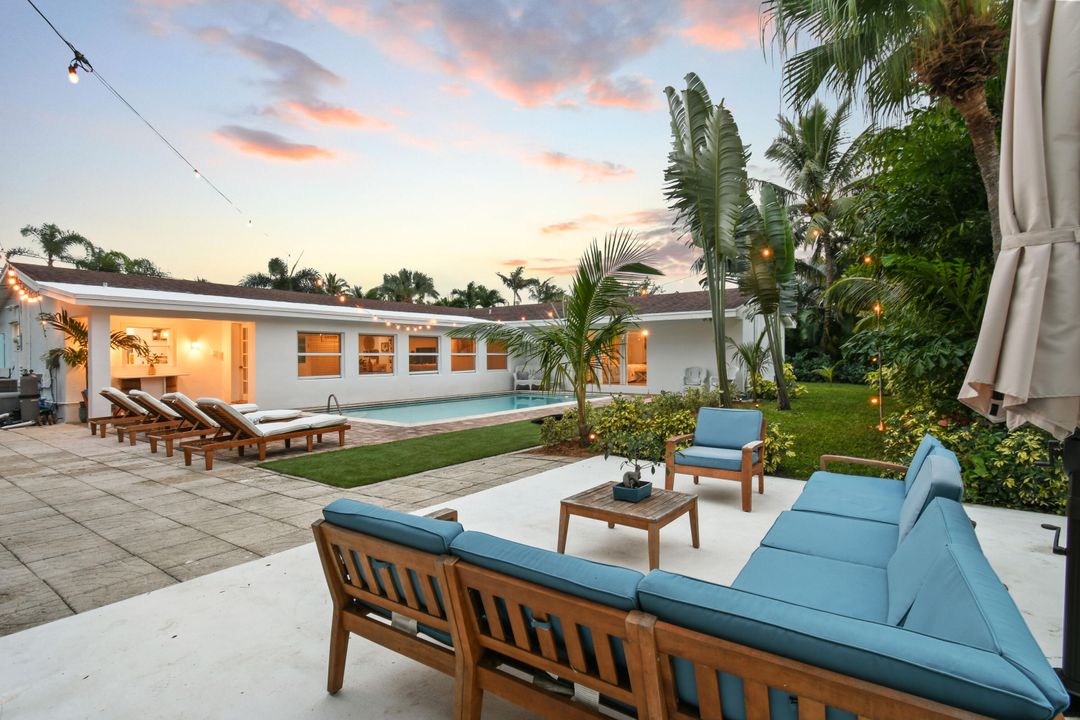 На продажу: $899,000 (4 спален, 3 ванн, 2316 Квадратных фут)