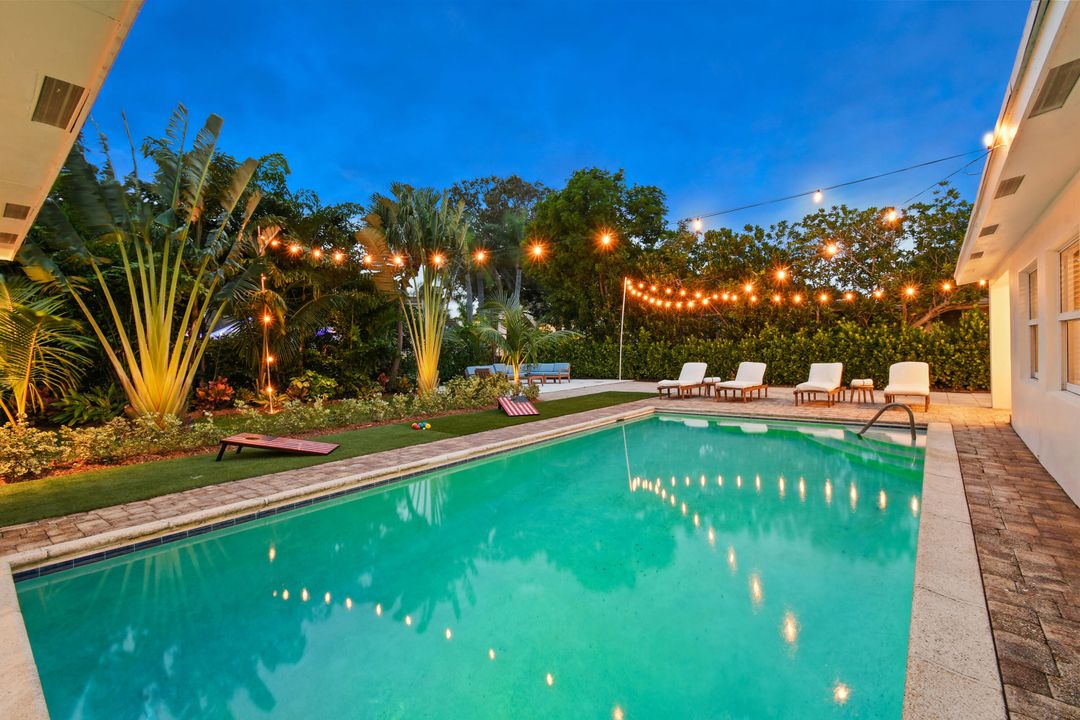 На продажу: $899,000 (4 спален, 3 ванн, 2316 Квадратных фут)