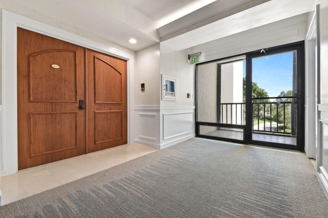 For Sale: $799,000 (2 beds, 2 baths, 1763 Square Feet)