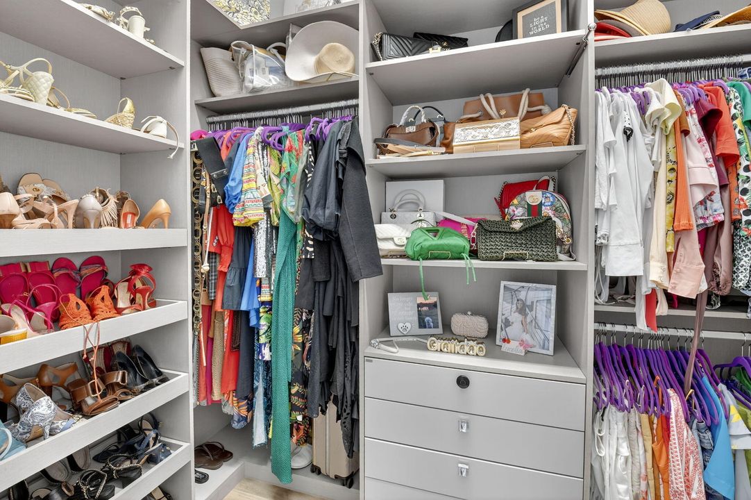 На продажу: $3,200,000 (5 спален, 6 ванн, 5529 Квадратных фут)