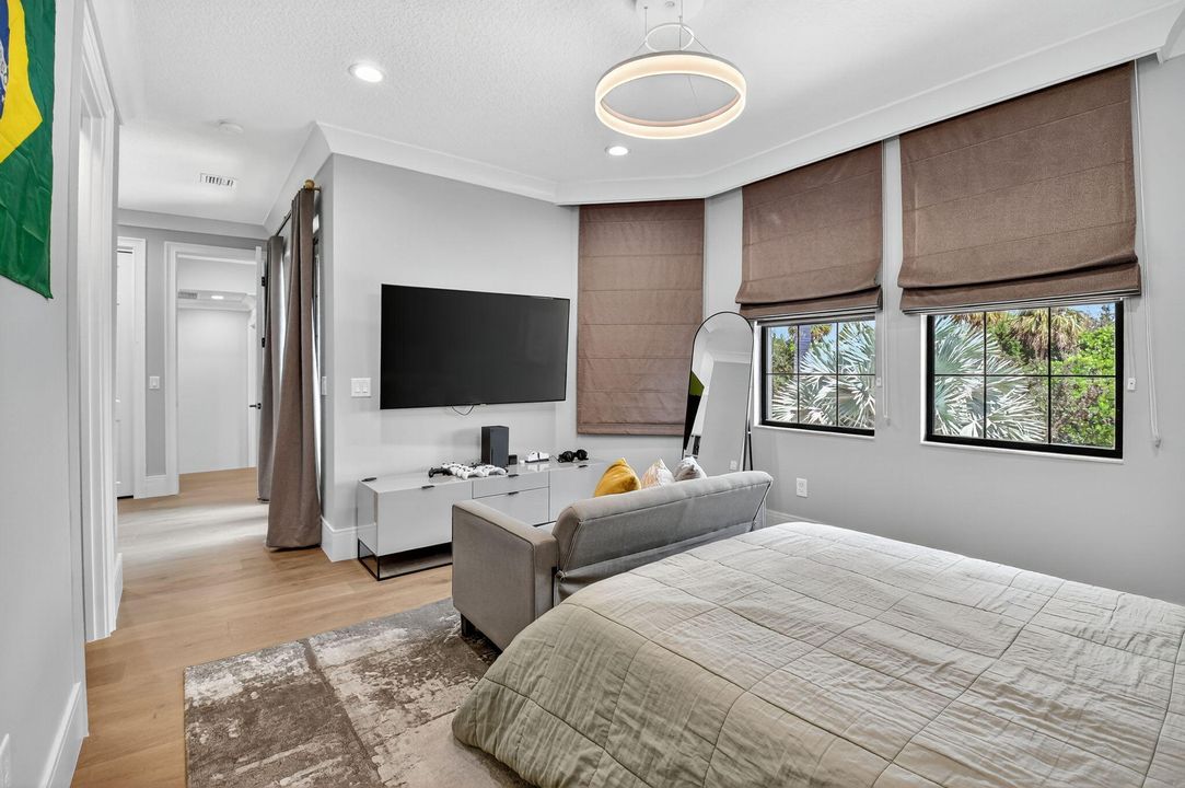 На продажу: $3,200,000 (5 спален, 6 ванн, 5529 Квадратных фут)