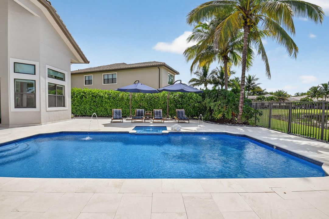 На продажу: $3,200,000 (5 спален, 6 ванн, 5529 Квадратных фут)