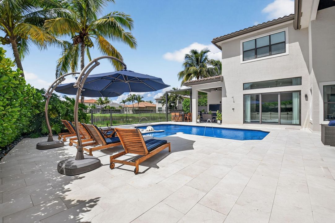 На продажу: $3,200,000 (5 спален, 6 ванн, 5529 Квадратных фут)