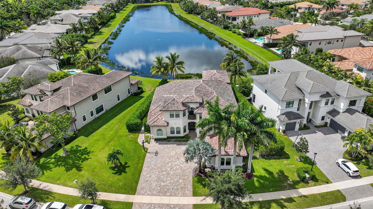 На продажу: $3,200,000 (5 спален, 6 ванн, 5529 Квадратных фут)