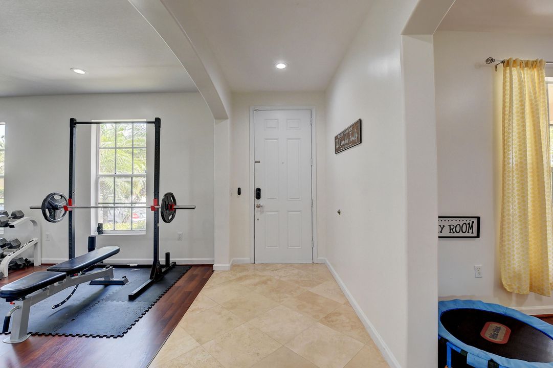 For Sale: $755,000 (3 beds, 2 baths, 2761 Square Feet)