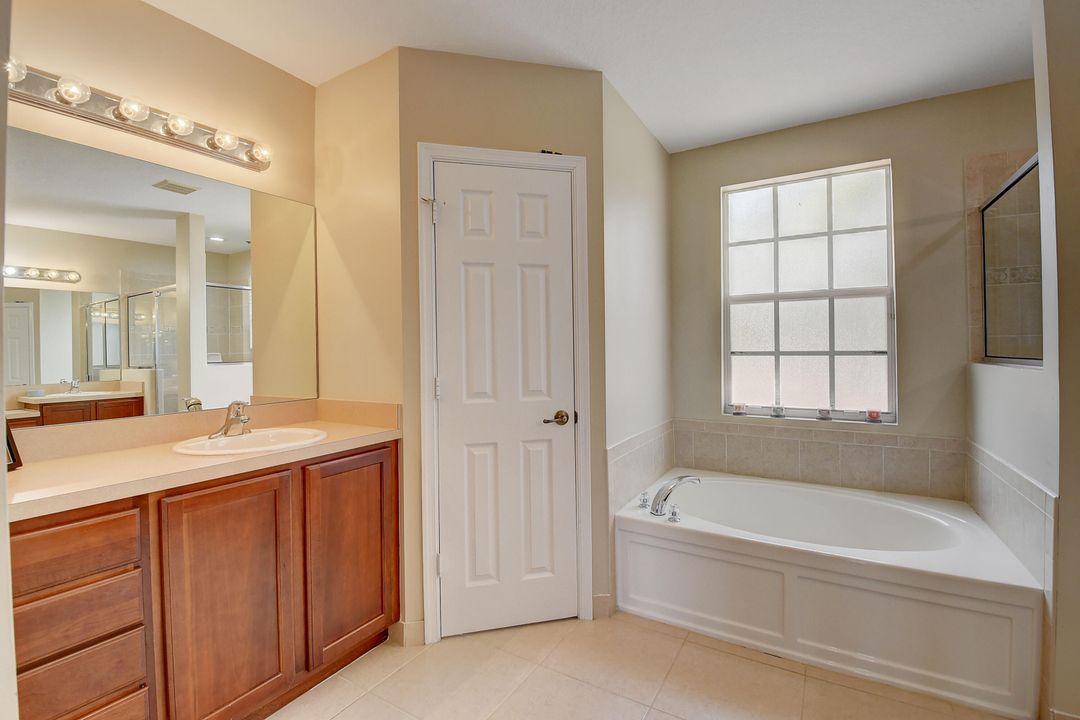 For Sale: $755,000 (3 beds, 2 baths, 2761 Square Feet)