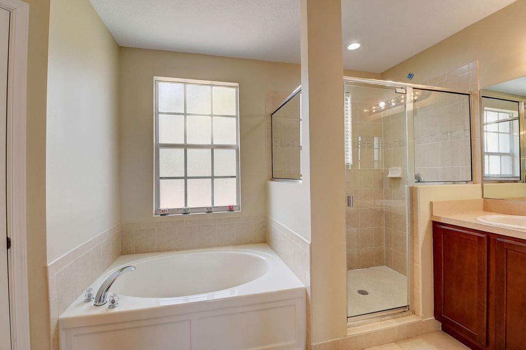 For Sale: $755,000 (3 beds, 2 baths, 2761 Square Feet)