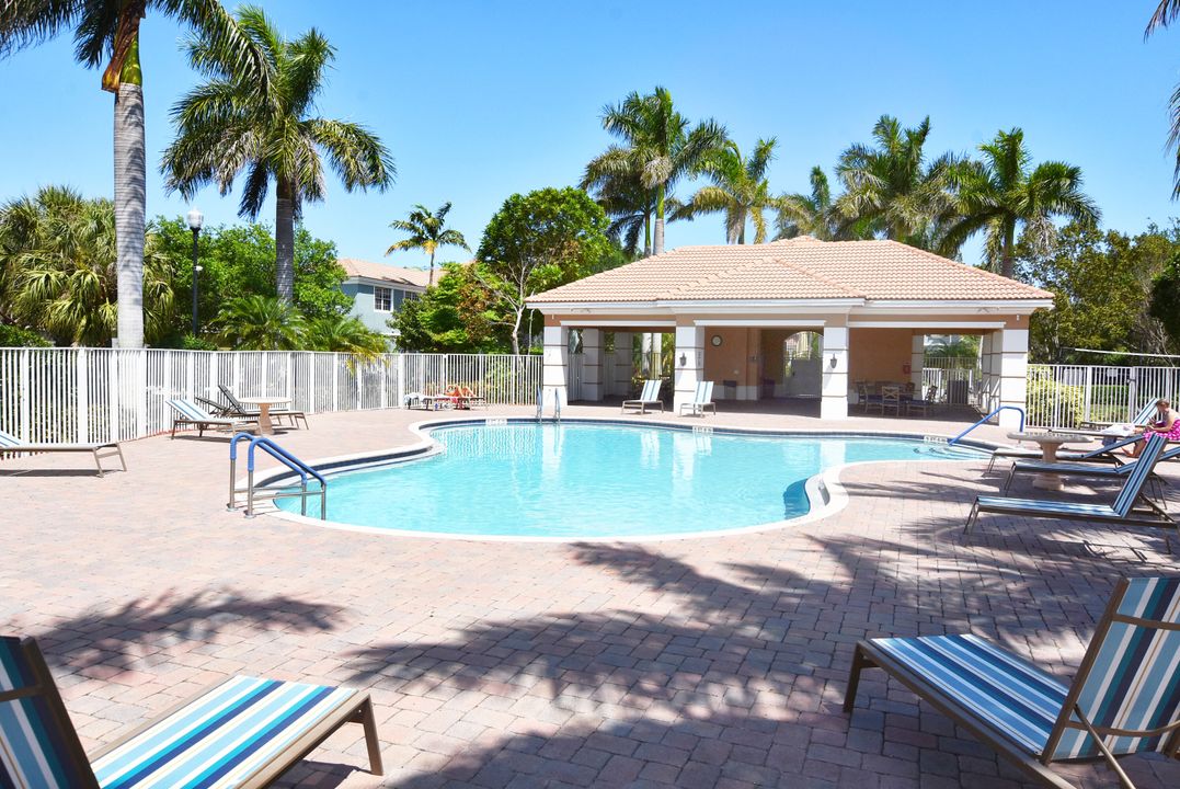 For Sale: $755,000 (3 beds, 2 baths, 2761 Square Feet)