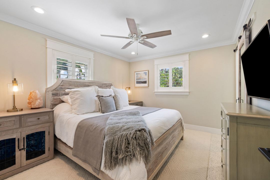 合同活跃: $1,195,000 (3 贝兹, 2 浴室, 1381 平方英尺)