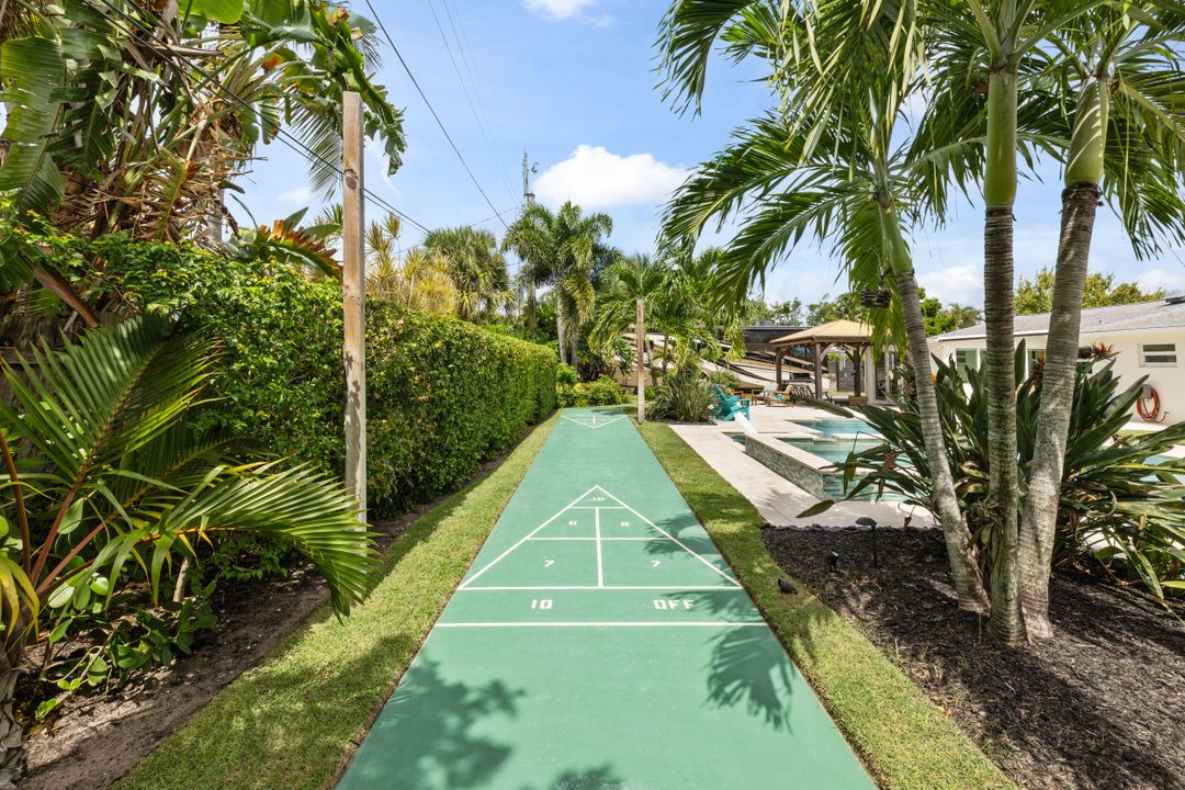 合同活跃: $1,195,000 (3 贝兹, 2 浴室, 1381 平方英尺)