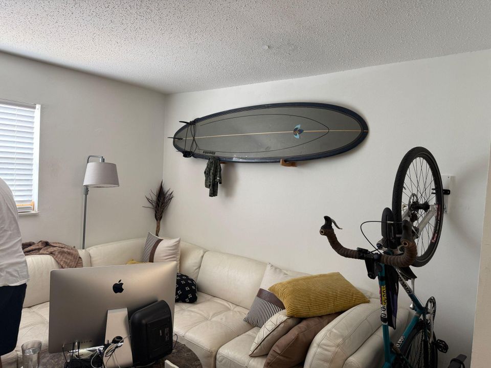 For Sale: $165,000 (1 beds, 1 baths, 512 Square Feet)