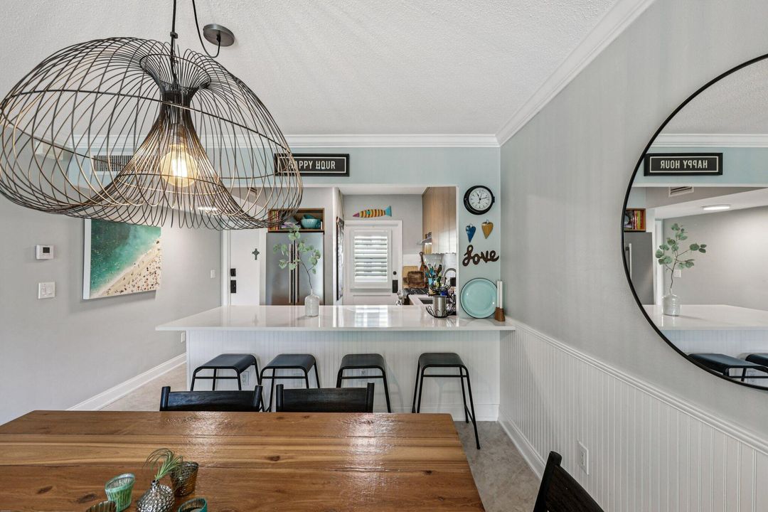 For Sale: $499,999 (2 beds, 2 baths, 1008 Square Feet)