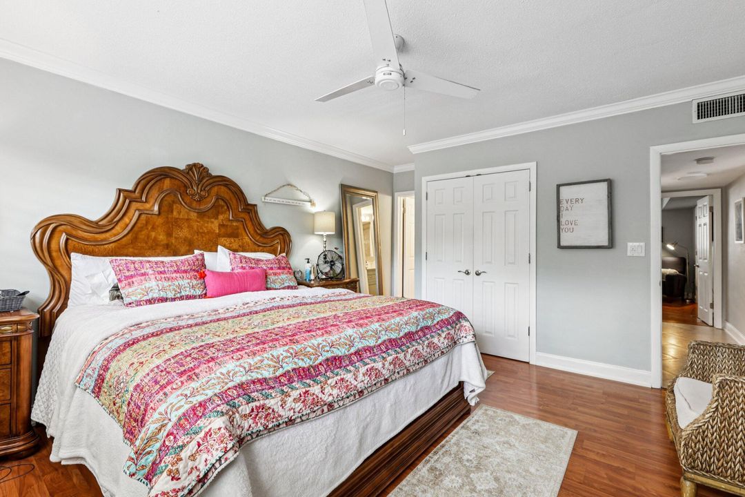 For Sale: $499,999 (2 beds, 2 baths, 1008 Square Feet)