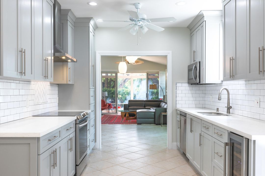 出租: $4,800 (3 贝兹, 2 浴室, 1886 平方英尺)