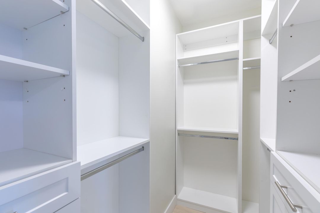 出租: $4,800 (3 贝兹, 2 浴室, 1886 平方英尺)