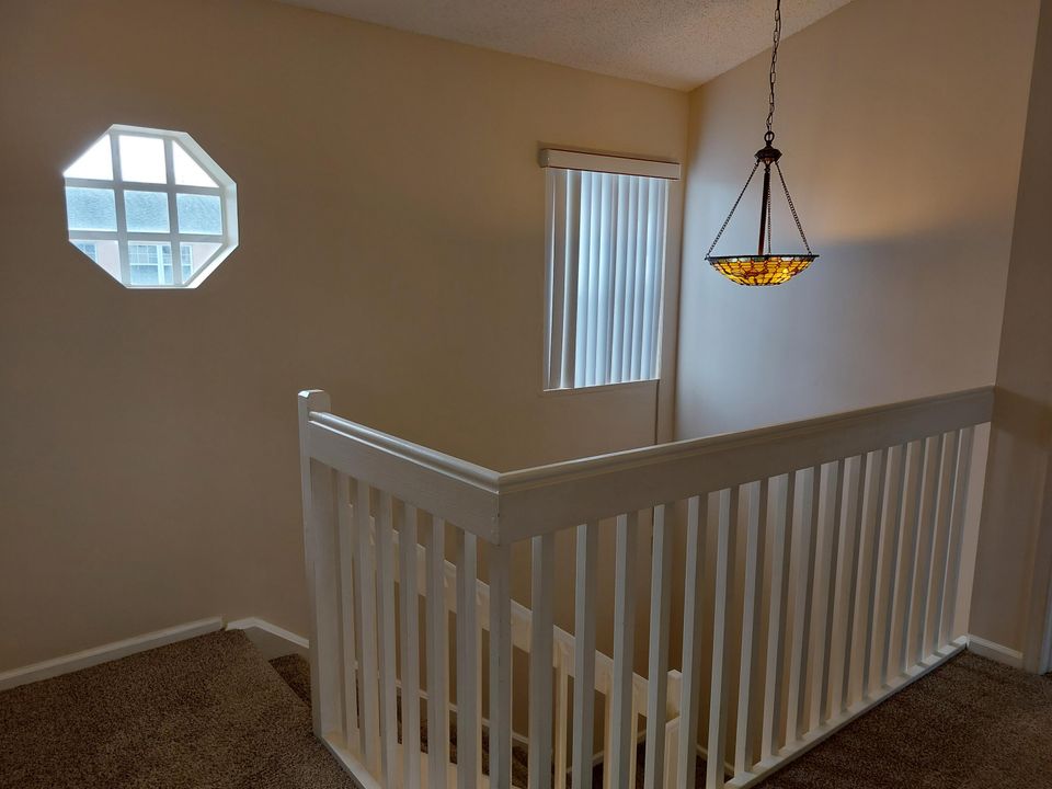 For Rent: $2,700 (3 beds, 2 baths, 1405 Square Feet)