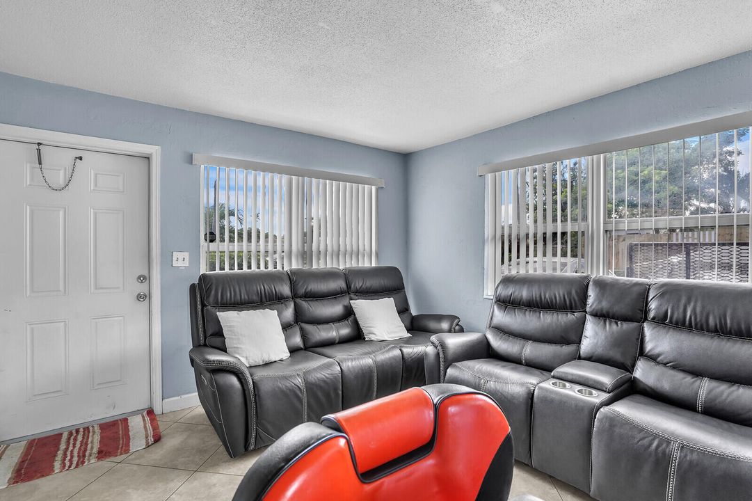 For Sale: $1,260,000 (0 beds, 0 baths, 3261 Square Feet)