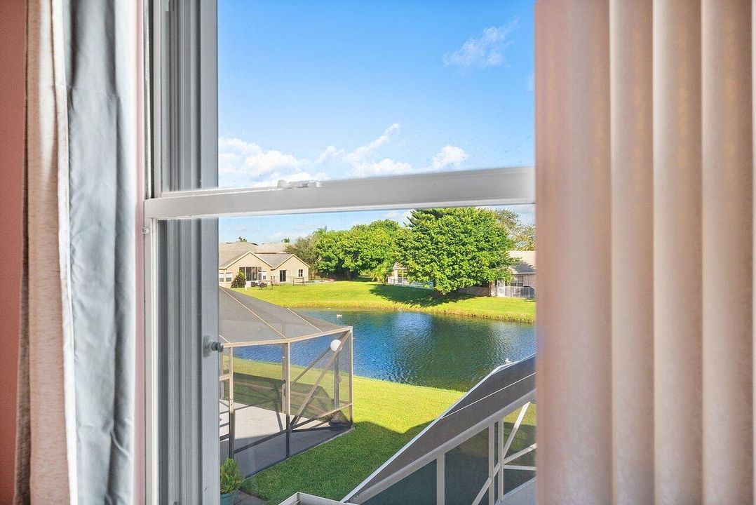 Под контрактом: $700,000 (4 спален, 3 ванн, 2305 Квадратных фут)