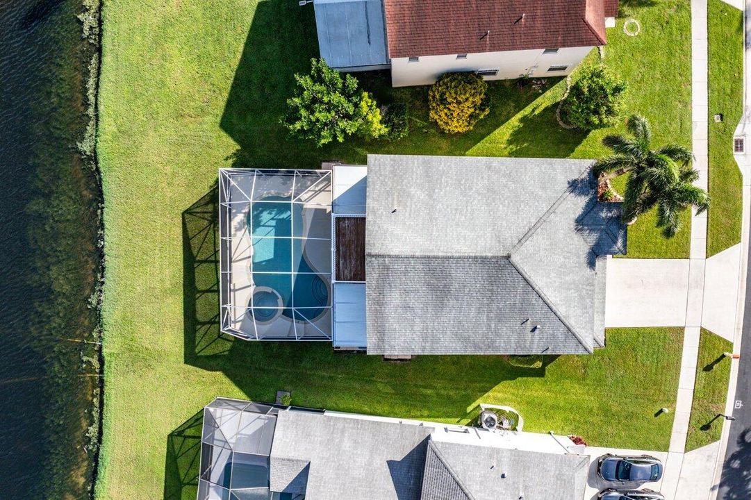 Под контрактом: $700,000 (4 спален, 3 ванн, 2305 Квадратных фут)