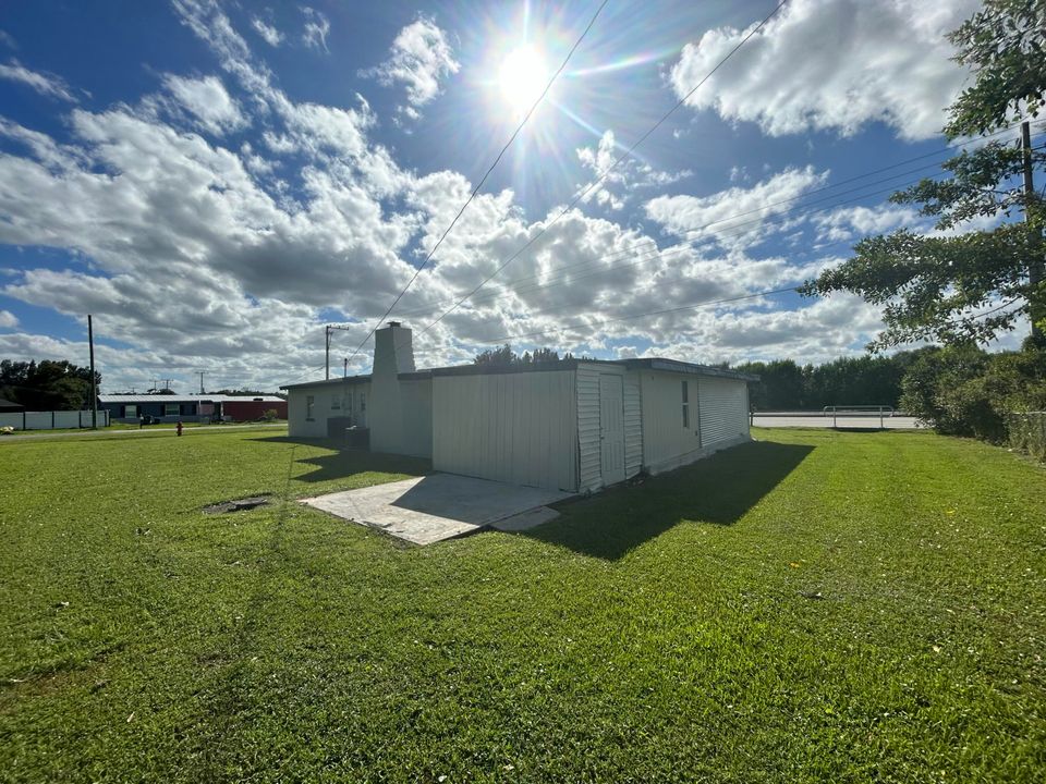 For Rent: $2,500 (3 beds, 2 baths, 1225 Square Feet)